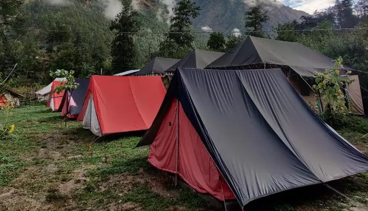 कैम्पिंग के लिए कर रहे है किसी खास जगह की तलाश, ये 8 लोकेशन देगी आपको आनंद camping sites in india,best camping destinations,outdoor camping experiences,camping in nature,top camping spots,camping adventures,camping in india,camping enthusiasts,camping sites for nature lovers,camping vacations in india