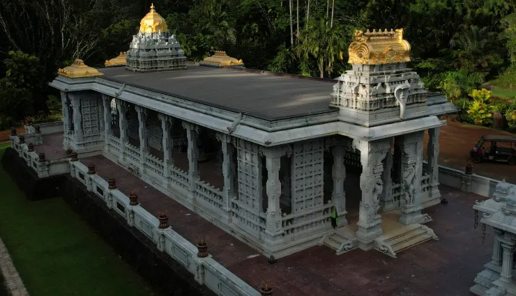 lord shiva temples worldwide,famous shiva temples,shiva temples to visit in sharavan,top shiva temples,global shiva temples,sacred shiva sites,hindu pilgrimage destinations