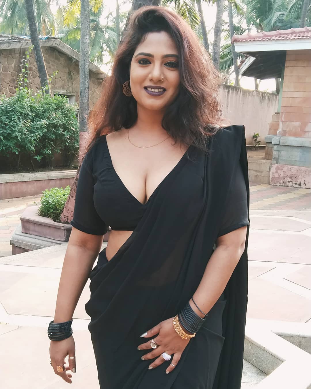 kavita radheshyam bold photos,kavita bhabhi,kavita radheshyam,kavita radheshyam viral hot photos