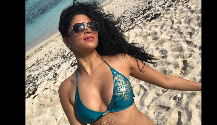 chandramukhi chautala,chandramukhi chautala in mauritius,kavita kaushik