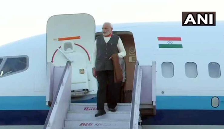 पीएम मोदी पहुंचे देहरादून, केदारनाथ के मंदिर में मनाएंगे दीवाली उत्सव 