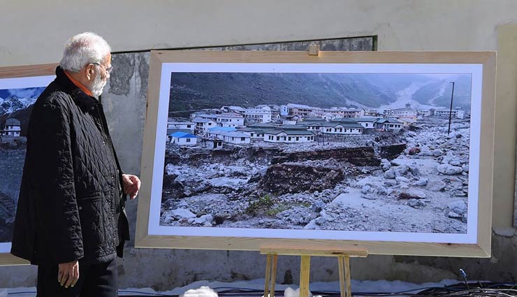 PM मोदी ने केदारनाथ के किए दर्शन, जवानों के साथ मनाई दिवाली, तस्वीरे diwali 2018,kedarnath,narendra modi