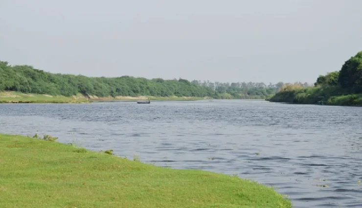 agra tourist attractions,places to visit in agra,agra beyond taj mahal,agra forts and gardens,historical places in agra,agra travel guide,agra city tourism,cultural heritage agra