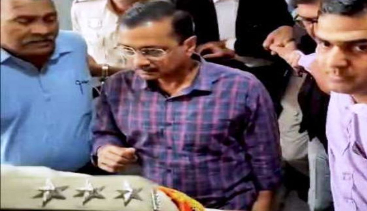 अरविंद केजरीवाल को नहीं मिली राहत, जेल में ही रहेंगे, जमानत के लिए नहीं, गिरफ्तारी को चुनौती दी