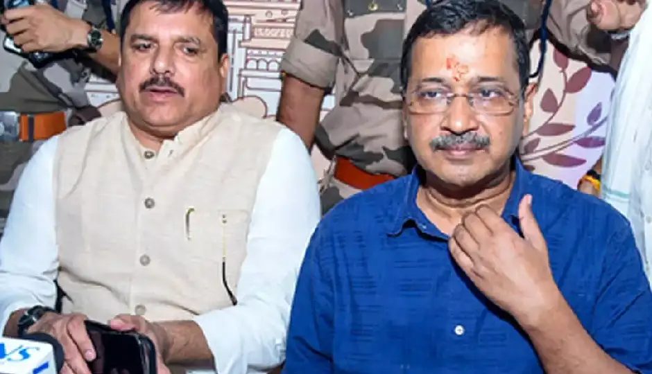 राम मंदिर चढ़ावा मामले में FIR पर AAP का दावा, बोली- 'यह है केजरीवाल के अयोध्या दौरे का असर'
