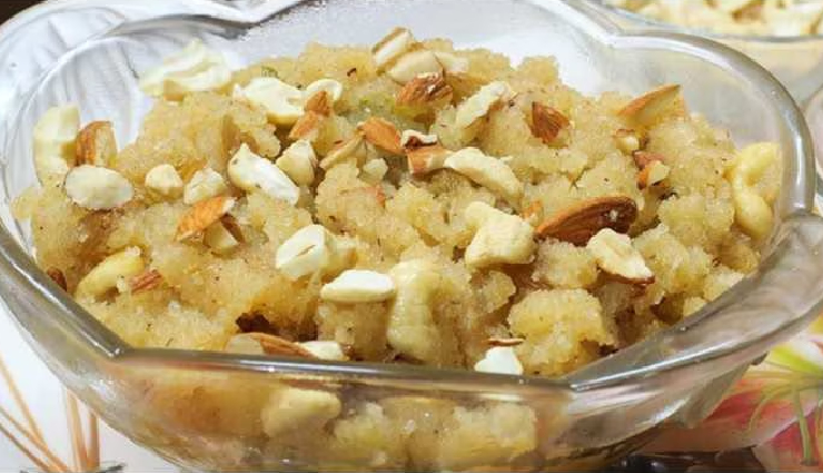 केले का हलवा मुंह में जाते ही दिखा देता है कमाल, स्वाद में हिट तो पोषण का भी रखे ख्याल #Recipe