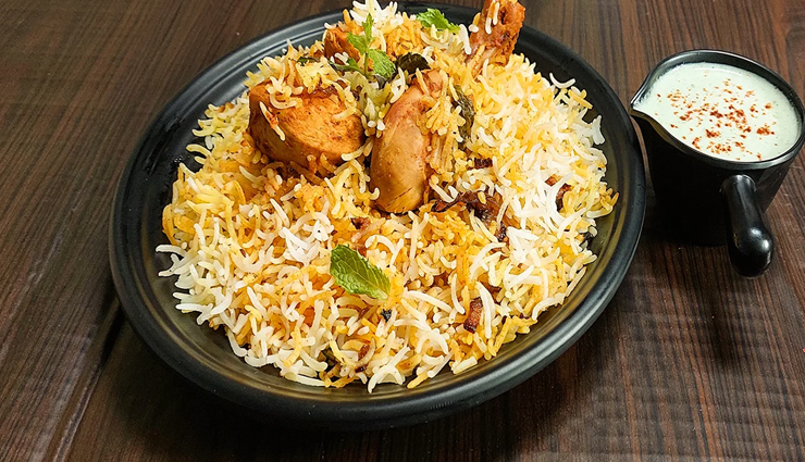 इन 10 स्वादिष्ट व्यंजनों के लिए महशूर है केरल, पर्यटकों को पसंद आता हैं इनका जायका famous kerala dishes with spices,kerala top 10 flavorful recipes,spicy dishes from kerala cuisine,popular spicy foods from kerala,kerala renowned dishes with rich spices,traditional spicy dishes of kerala,best dishes from kerala known for spices,flavorful kerala cuisine specialties,iconic kerala dishes highlighting spices,spice-infused kerala culinary delights,केरल के प्रसिद्ध व्यंजन,मसालों से भरपूर केरली खाद्य,केरल की मशहूर खास दिशाएँ,खाद्य जो केरल में मसालों के लिए जाना जाता है,मसालों से सजीव केरली रसोई,केरल के स्वादिष्ट व्यंजनों का अनुभव करें,केरल के खाद्य का स्वादिष्ट संग्रह,मसालों भरी केरली भोजन,केरल के लोकप्रिय व्यंजनों की सूची,खास केरली खाना जो मसालों से भरा हो