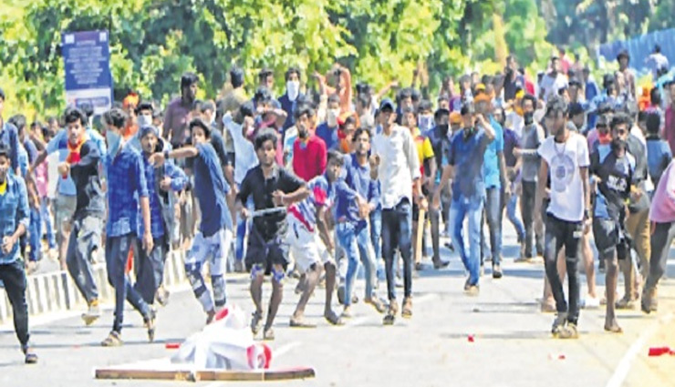 Kerala turns into a war zone