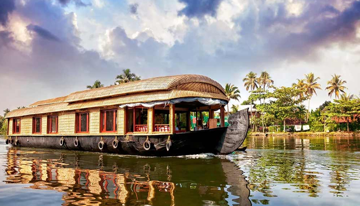 tourist destinations in kerala,kerala,thiruvananthapuram,cochin,alleppey,kasaragod,kumarakom,places to visit in kerala