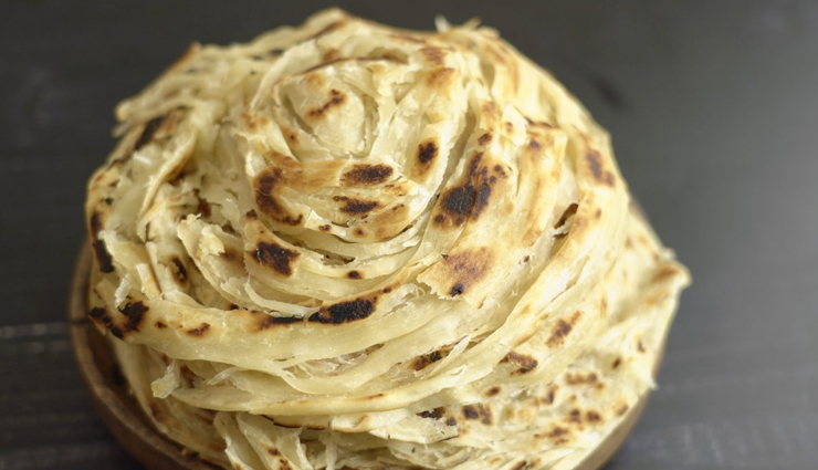 local foods,local foods in kerala,kerala,pulissery,ghee rice,mutton paya masala,idli,malabar parotta,dosa