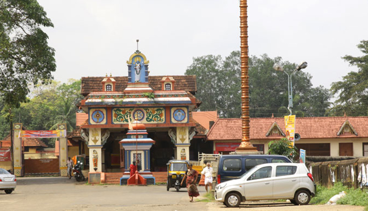 kerala secret wonderlands,places to visit in kerala,tourist attraction in kerala,secret places to visit in kerala,athirapally falls,ponmudi,mattancherry,edakkal caves,thiruvalla,thrissur