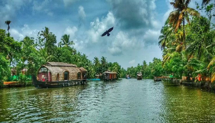 5 Most Popular Trails of Kerala Backwaters