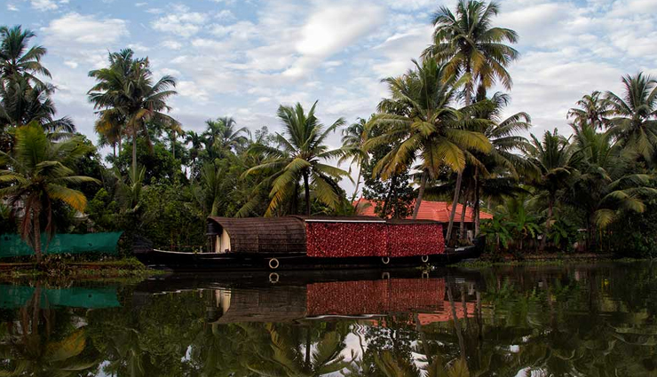 honeymoon romantic places,honeymoon destination,best honeymoon destination,travel,holidays