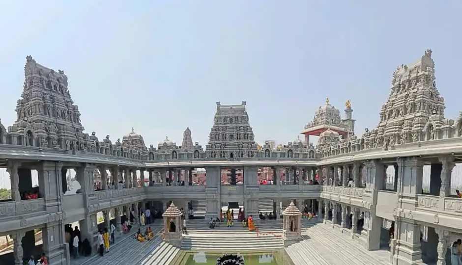 10 Famous Temples To Visit in Kerala