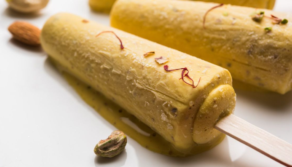 केसर पिस्ता कुल्फी : एक बार चखने के बाद फिर कभी नहीं भूल पाएंगे इसका स्वाद, ढूंढ़ेंगे खाने का मौका #Recipe kesar pista kulfi,kesar pista kulfi tasty,kesar pista kulfi delicious,kesar pista kulfi sweet dish,kesar pista kulfi cool cool,kesar pista kulfi body relief,kesar pista kulfi summer,kesar pista kulfi ingredients,kesar pista kulfi recipe