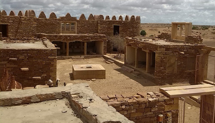 tourist places in jaisalmer,best places to explore in jaisalmer,jaisalmer tourist attractions,top jaisalmer sightseeing spots,jaisalmer travel destinations,jaisalmer landmarks and landscapes,historical sites in jaisalmer,jaisalmer fort and beyond,desert adventures in jaisalmer,jaisalmers iconic tourist spots