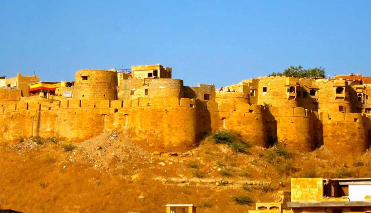 jaisalmer,hot tourist attraction destination,jaislmer tourist attractions,holidays,travel,holidays,india tourism