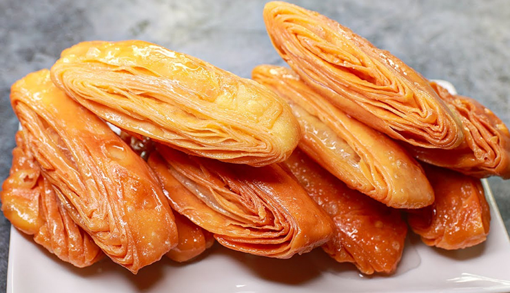 संडे स्पेशल में ट्राई करें ओडिशा के क्रिस्पी खाजा, जानें बनाने का तरीका #Recipe