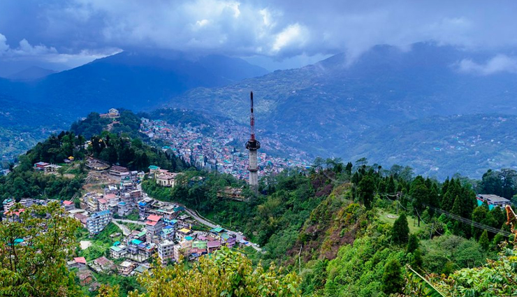 mountain ranges,mountain ranges to visit,famous mountain ranges to visit,travel,holidays,travel guide,holiday tips,tourism