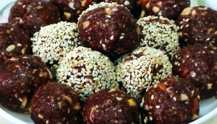 khajoor ke laddu recipe,recipe,special recipe,prasad recipe,ganesh chaturthi 2019,ganesh chaturthi special