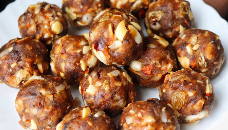 Recipe- Winter Special Khajur Ladoo