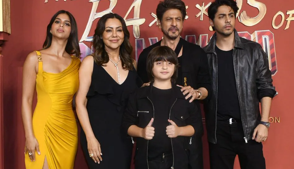 ‘द बैड्स ऑफ बॉलीवुड’ की स्पेशल स्क्रीनिंग पर इन सितारों ने बिखेरी चमक, शाहरुख के बेटे आर्यन कर रहे हैं डेब्यू