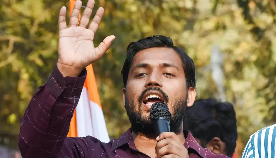 'बदले की भावना से किया गया केस', खान सर के वकील बोले- सुरक्षा कारणों से चली थी गोली
