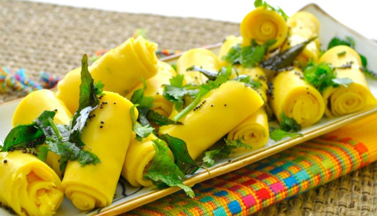 गुजरात की स्पेशल डिश है 'खांडवी', घर पर ही ले सकते है इसका स्वाद #Recipe