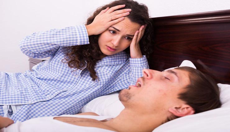 खर्राटों से छुटकारा दिलाएँगे ये असरदार देसी टिप्स, जरूर आजमाकर देखें