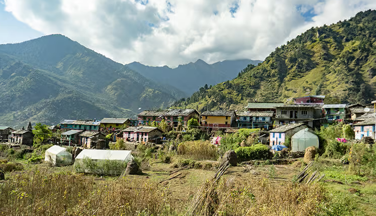 hidden gems in uttarakhand,unexplored places in uttarakhand,lesser-known tourist spots in uttarakhand,unique destinations in uttarakhand,off the beaten path in uttarakhand,secret places in uttarakhand,undiscovered uttarakhand attractions,quirky spots in uttarakhand,unconventional uttarakhand destinations,uncharted territories in uttarakhand,non-touristy places in uttarakhand