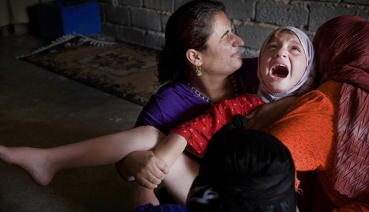 परंपरा के नाम पर महिलाओं के प्राइवेट पार्ट के साथ किया जाता है कुछ ऐसा 