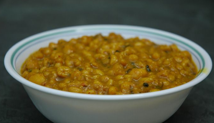 street food in manali,manali street food guide,best street food manali,must-try foods in manali,famous street food manali,manali local delicacies,manali food streets,traditional himachali cuisine manali,popular snacks in manali,manali food culture,manali food tourism,himachal street food,top street foods manali,manali culinary scene,manali food specialties