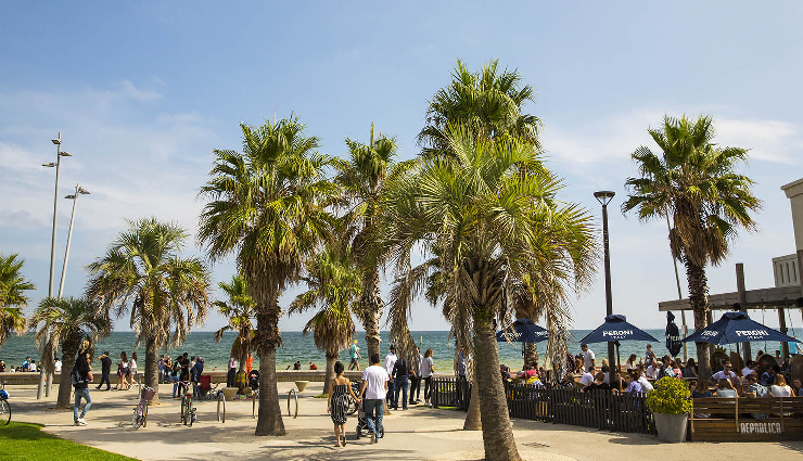 melbourne tourist attractions,best places to visit in melbourne,melbourne sightseeing spots,melbourne landmarks,things to do in melbourne,melbourne travel guide,melbourne cultural sites,melbourne royal botanic garden,docklands melbourne,yarra valley tours,melbourne shrine of remembrance,flinders street station,melbourne cricket ground tours,royal exhibition building,peninsula hot springs melbourne,sea life melbourne aquarium,st kilda beach activities,melbourne historical sites,melbourne family attractions,melbourne must-see places