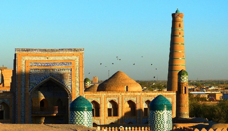 uzbekistan travel,places to visit in uzbekistan,silk road uzbekistan,central asia tourism,uzbek culture,historic cities uzbekistan,islamic architecture uzbekistan,uzbekistan cuisine,uzbekistan landmarks,uzbekistan adventure travel