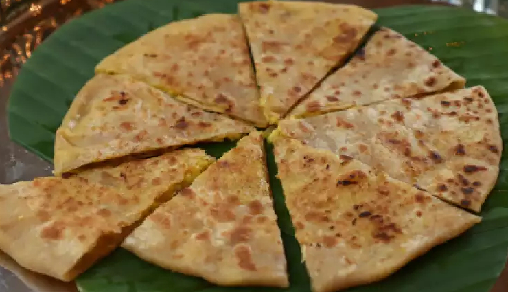 किसी मिठाई से कम नहीं है खोया खुरचन पराठा, स्वाद में है इतना दम कि मेहमान पर भी चल जाएगा जादू #Recipe