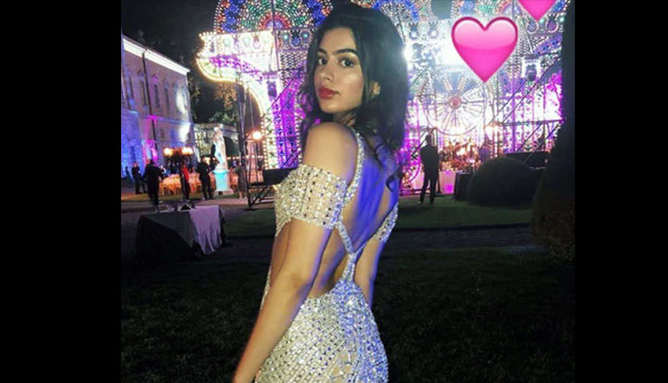 bollywood,sridevi,khushi kapoor,khushi kapoor trolled,khushi kapoor hot dress,khushi kapoor hot photo