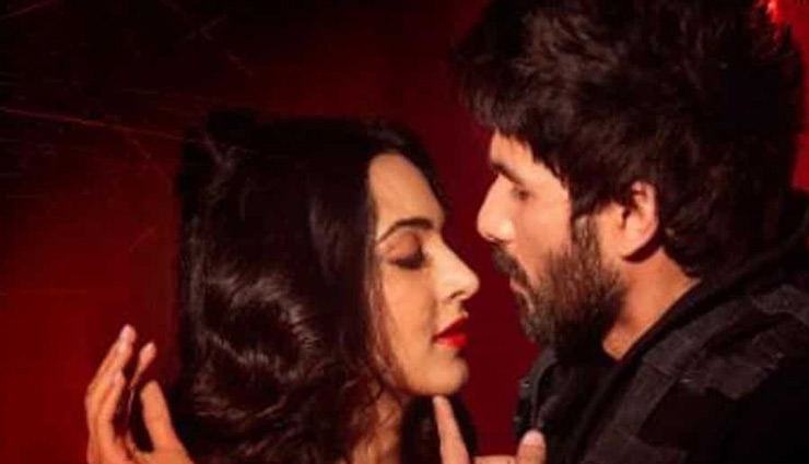 शाहिद के किलर डांस मूव्स और कियारा की कातिल अदाए लोगों के दिलों पर चला रही है छुर्रियां , देखे विडियो bollywood,urvashi music video,arjun reddy,shahid kapoor,kiara advani,video