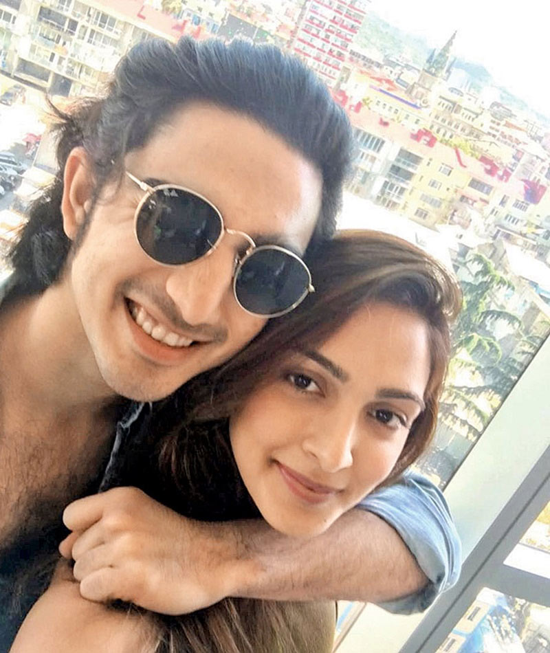 rakhi 2018,siblings of bollywood divas,bollywood celebs and their brothers