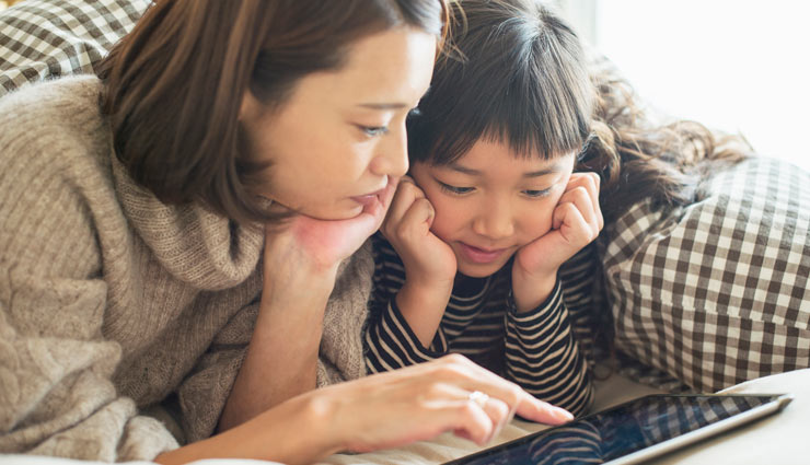 teaching children,kids surfing internet,teaching with internet,mates and me,parenting tips,relationship tips