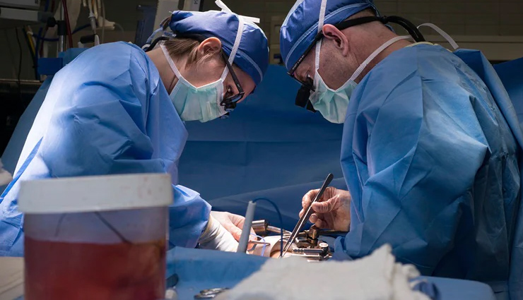 kidney,kidney care tips,kidney damaged,kidney transplant,what doctor do with kidney after transplant,healthy living,health tips in hindi,healthy news in hindi