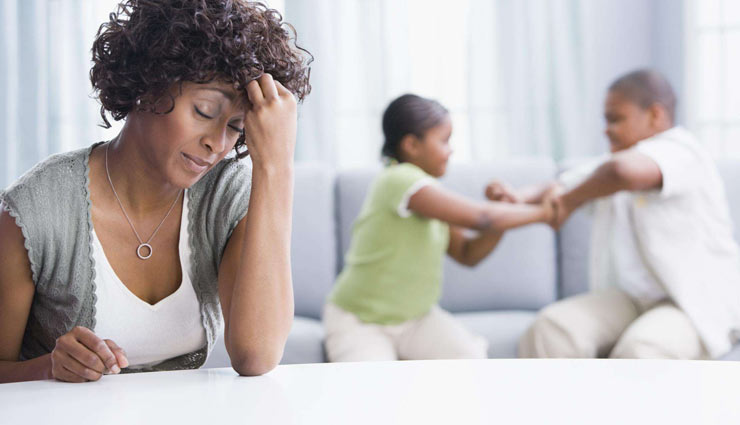 इन तरीकों से सुलझाए बच्चों के आपसी झगड़े, होगी आसानी