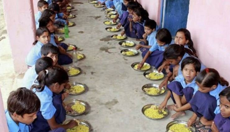 kids in up school,roti & salt in midday meal,midday meal,uttar pradesh