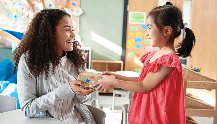 पैरेंट्स को बच्चों को सिखानी चाहिए ये गुड मैनर्स, बन जाएगी उनकी लाइफ manners,manners for child,parents,parental tips