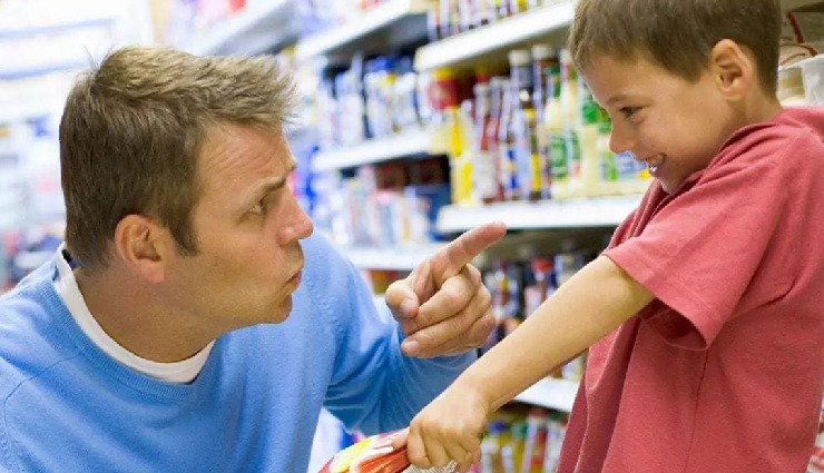 handle kids public meltdown,kids tantrums,managing child outburst,dealing with kids meltdowns,calm during tantrums,child behavior tips,kids emotional regulation,parenting tips public meltdowns,handling tantrums in public,effective parenting strategies