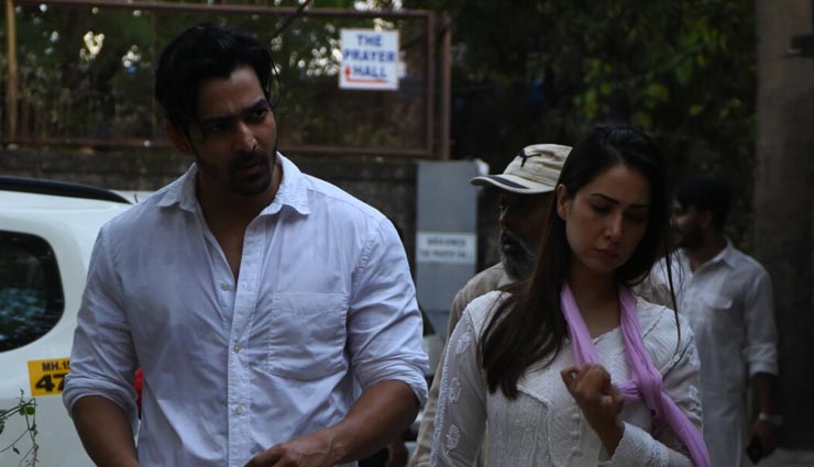 एक्टर अर्जुन रामपाल की मां का निधन, अंतिम संस्कार में पहुंचे बॉलीवुड के कई दिग्गज सितारे bollywood,arjun rampal,arjun rampal mother dies