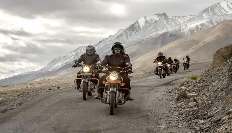 travel places,indian places,dangerous indian road