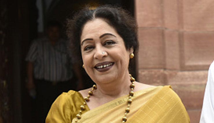 'द एक्सीडेंटल प्राइम मिनिस्टर' पर विवाद, भड़कीं किरण खेर- विरोधी मानसिकता वाले लोग इस फिल्म पर राजनीति कर रहे