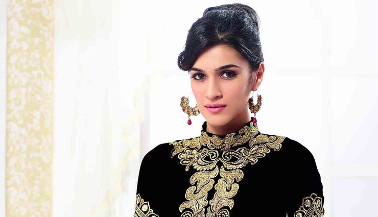 chandbalis,bollywood divas in chandbalis,fashion trends,jewellery fashion trends