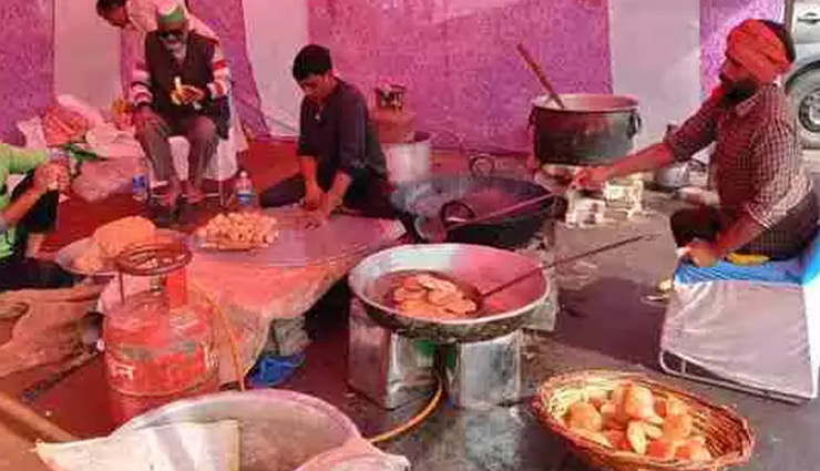 kisan andolan,farmers,farmers protest,dry fruits laddu to farmers,news