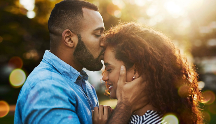 cheer up your partner,ways you can cheer up your partner,relationship,relationship tips